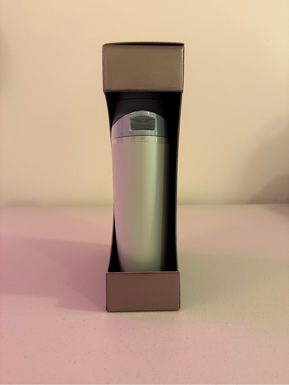 *NIB* Stanley Cross Bottle 23 oz Insulated Bottle with Strap in “Mist” - Picture 4 of 7